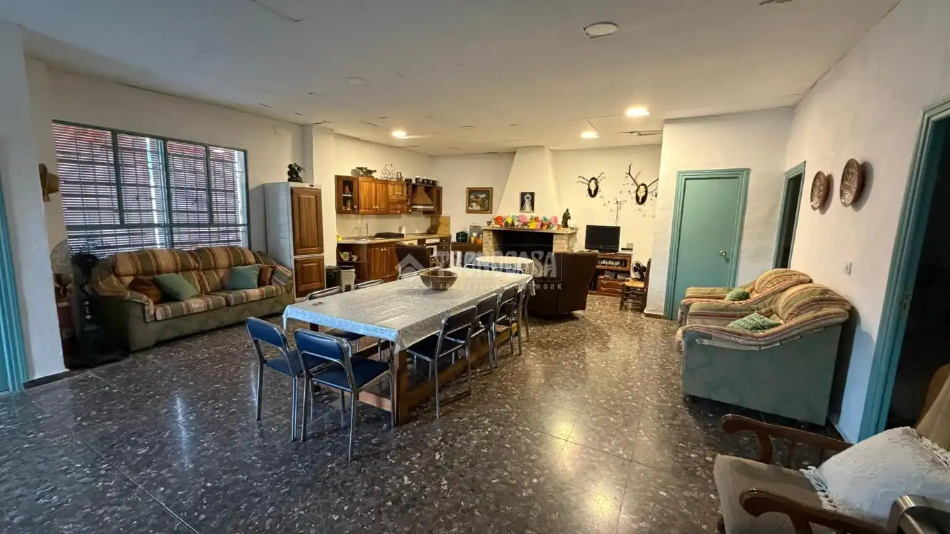 Sala de estar de Finca rústica en venta en Jaén con Trastero