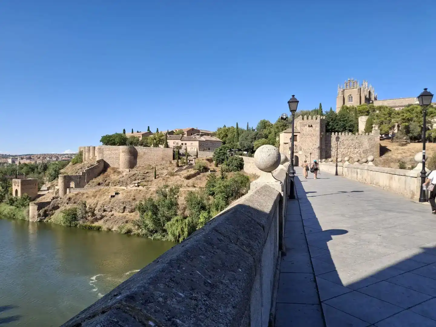 Vista exterior de Pis en venda en  Toledo Capital amb Balcó