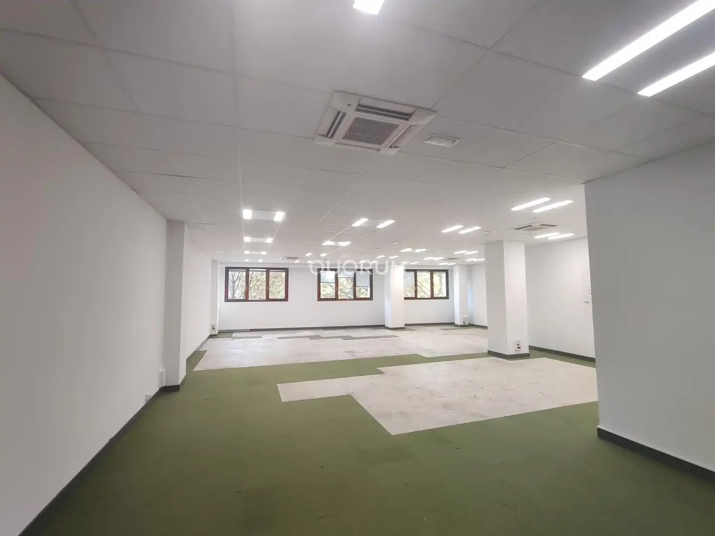 Büro zur Miete in Abando - Albia