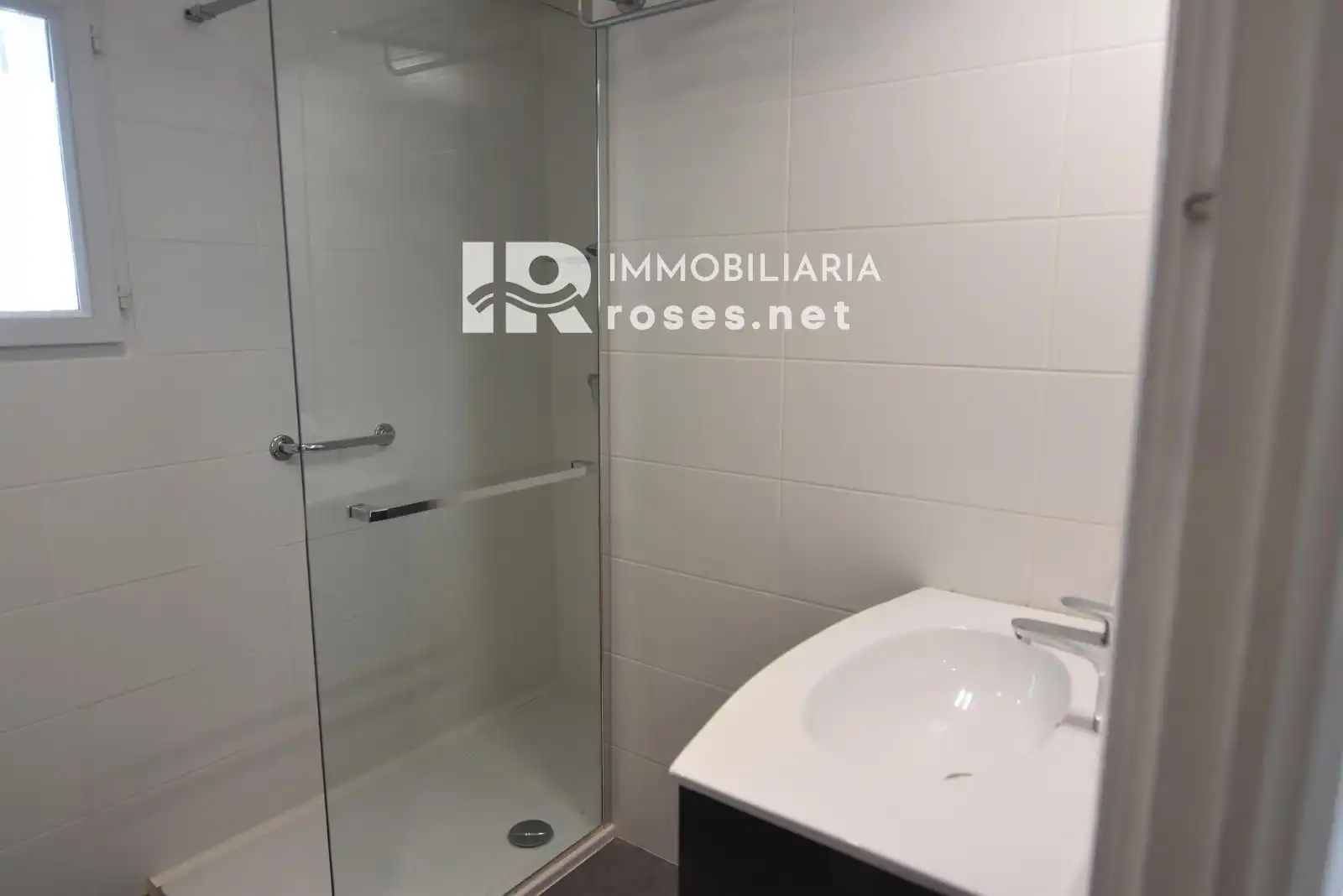 Bathroom of Houses for sale in Empuriabrava  with Air Conditioner