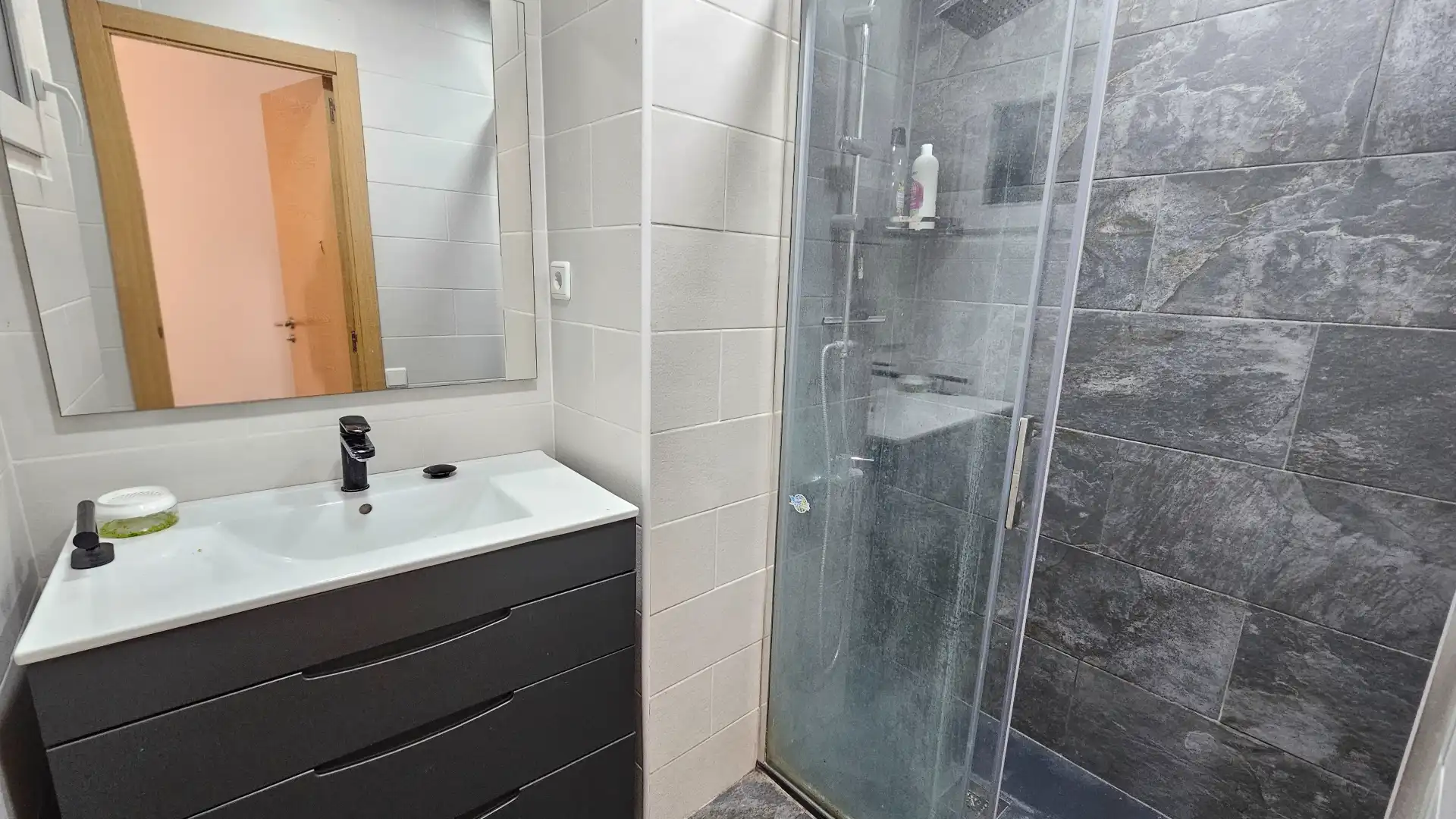 Baño de Piso en venta en Tarragona con Parquet y Horno