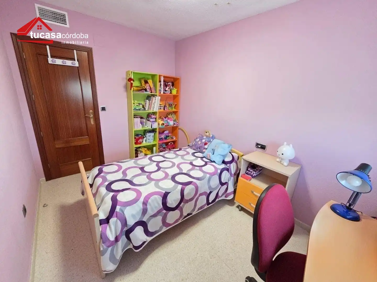 Schlafzimmer von Wohnung zum Verkauf in Córdoba mit Klimaanlage und Abstellraum