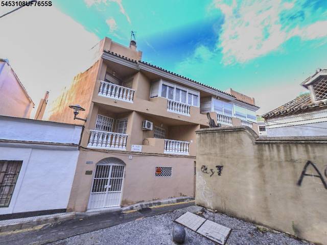 Garaje en Venta en Av/ Pintor Joaquin Sorolla en Limonar