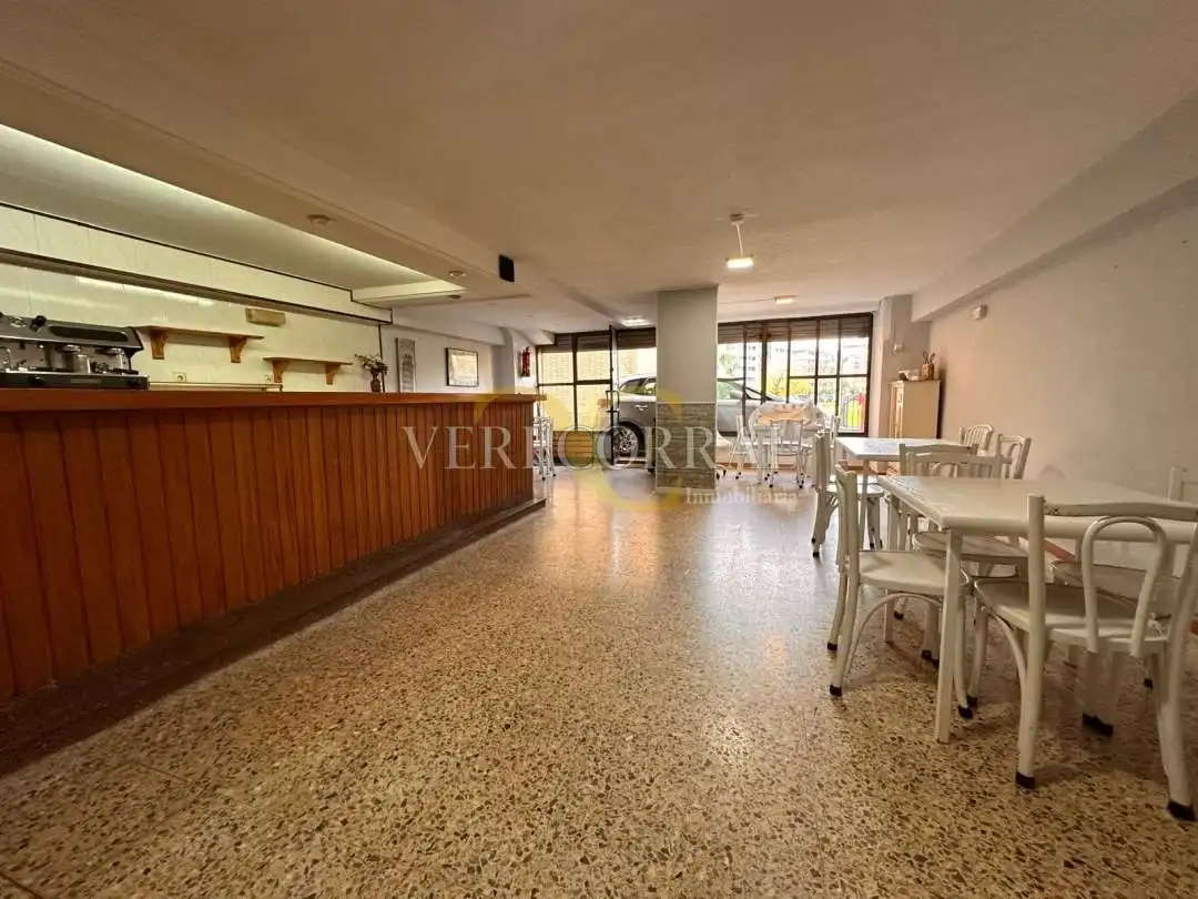 Local comercial en venda a Calle Favila 1, imagen 4
