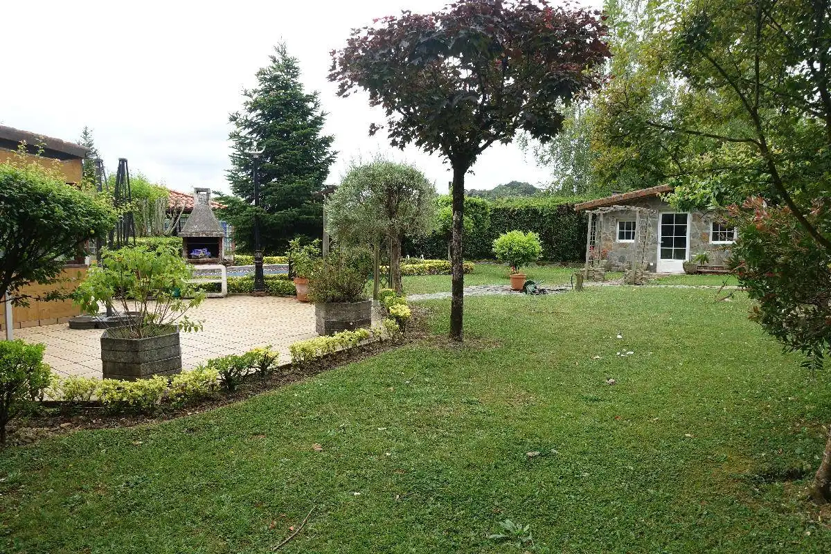 Jardí de Casa o xalet en venda en Mungia amb Calefacció, Jardí privat i Terrassa
