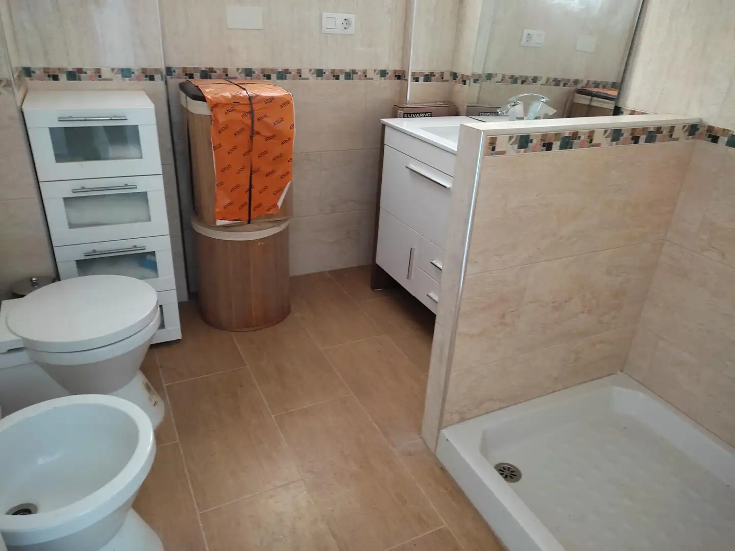 Bany de Casa o xalet en venda en Elche / Elx amb Jardí privat, Terrassa i Traster