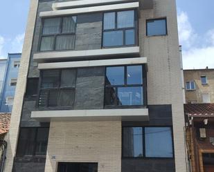 Vista exterior de Pis en venda en Gijón  amb Calefacció, Terrassa i Traster