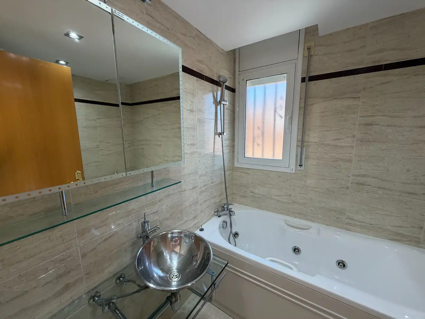 Semi-detached house with terrace for sale in Carrer Castell de Prades 10, imagen 35