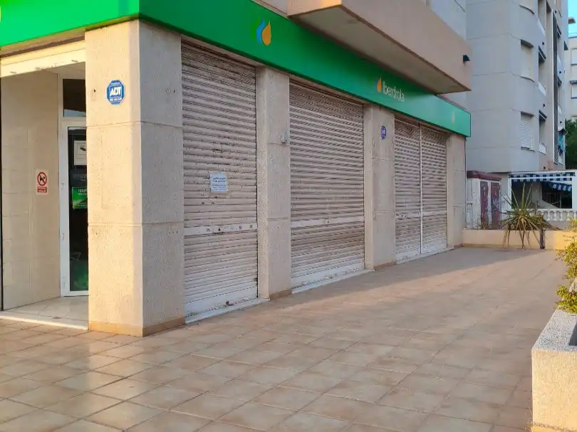 Local de lloguer en Guardamar del Segura amb Aire condicionat, Calefacció i Terrassa