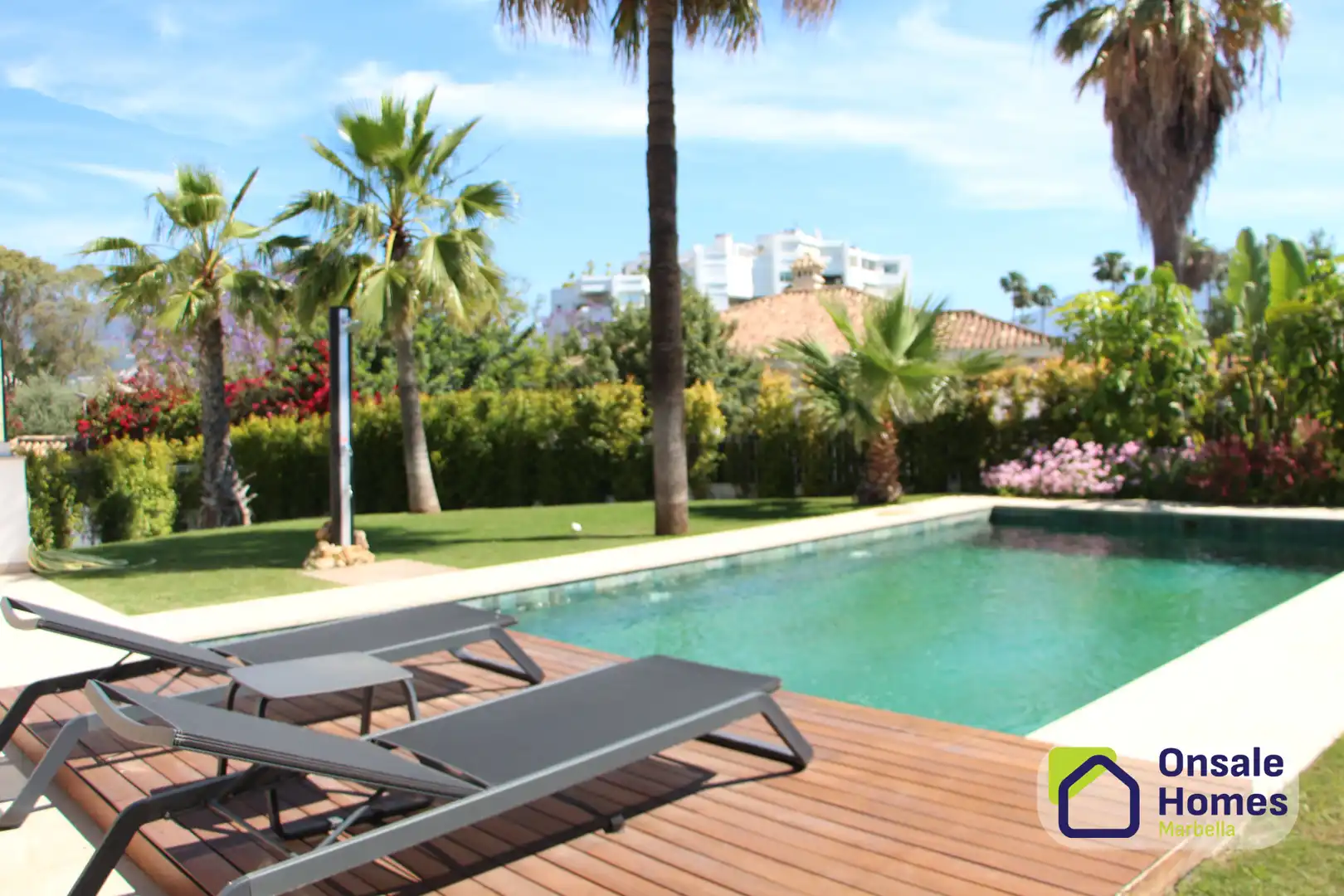 Chalet con piscina en venta en Urbanización Guadalmina Alta, imagen 2