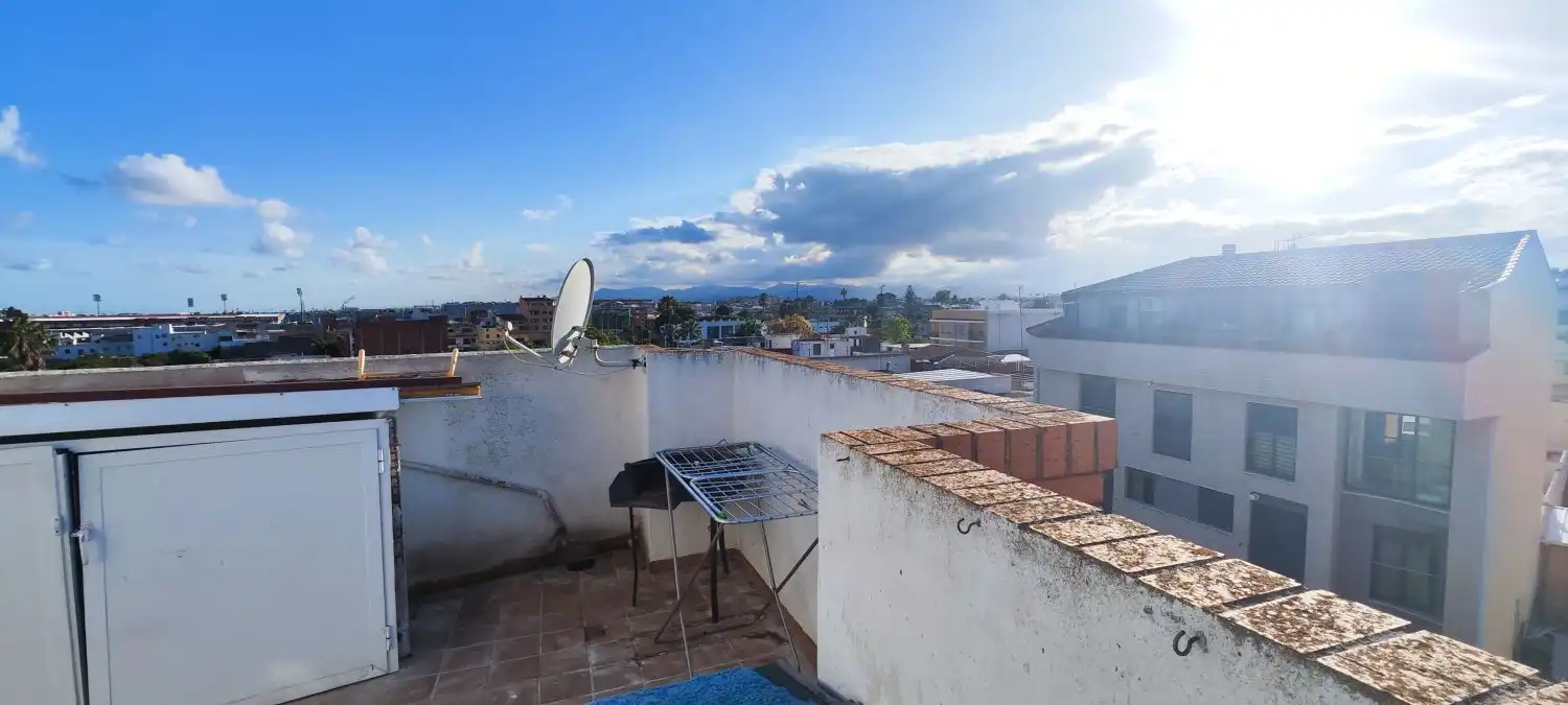 Vista exterior de Àtic en venda en Castellón de la Plana / Castelló de la Plana amb Aire condicionat i Terrassa