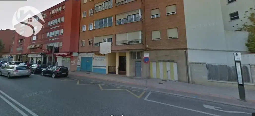 Local comercial en venda a Reyes Católicos - Paseo San Antonio
