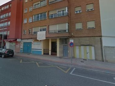 Local comercial en venda a Reyes Católicos - Paseo San Antonio