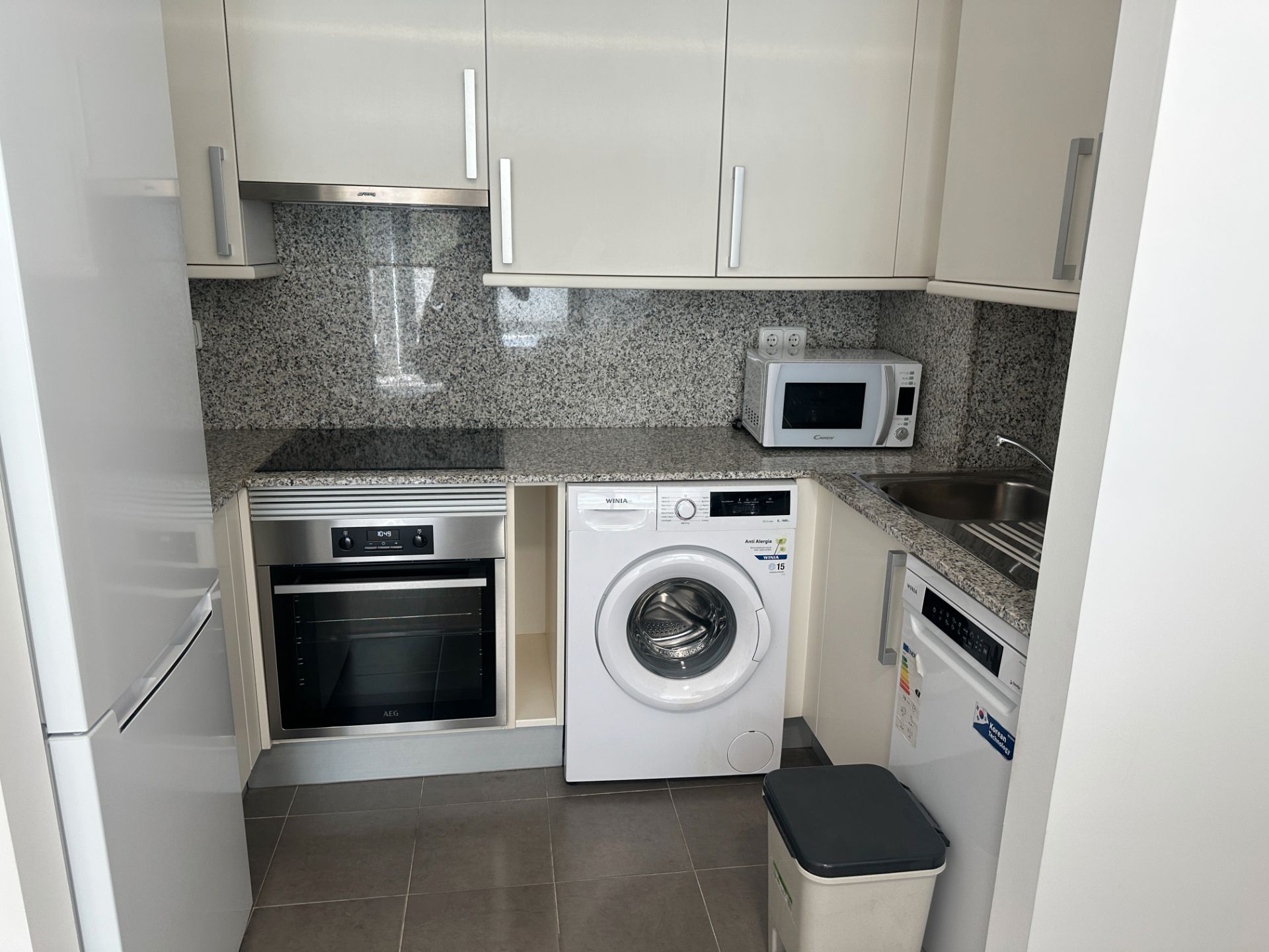Kitchen of Apartment to rent in  Lleida Capital  with Air Conditioner, Heating and Parquet flooring