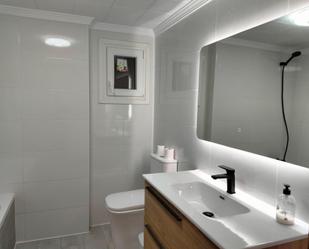 Bathroom of Flat for sale in Canals  with Air Conditioner, Terrace and Balcony