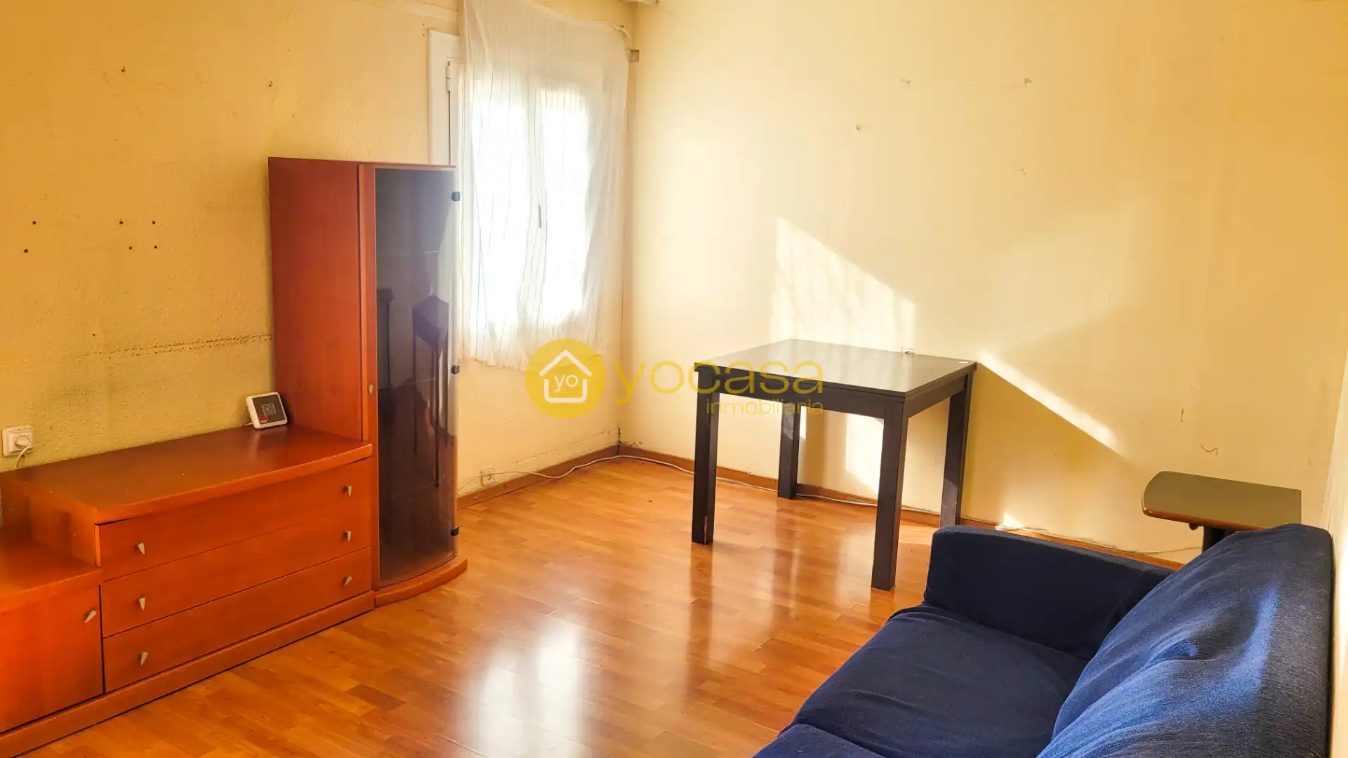 Habitación de Piso en venta en Barcelona con Balcón