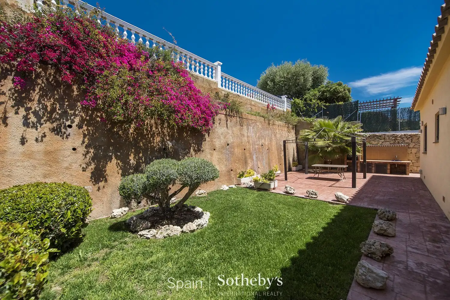 Casa con piscina en venta en Fenals, imagen 17