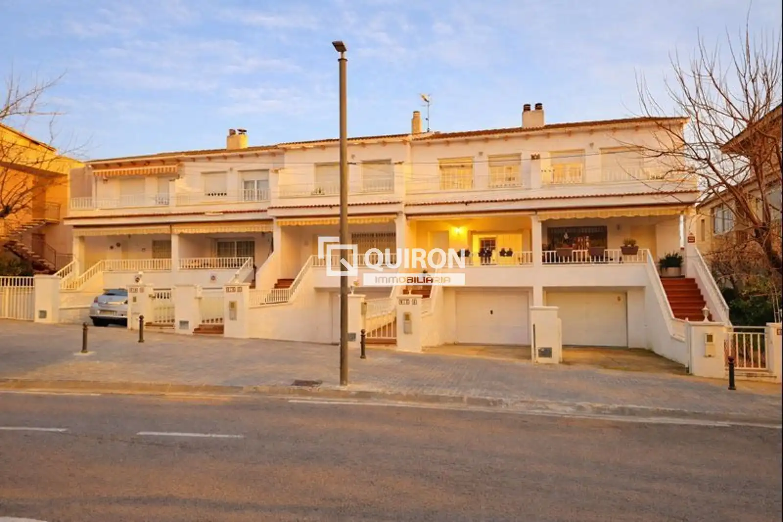 Vista exterior de Casa adosada en venda en Calafell amb Aire condicionat, Calefacció i Terrassa