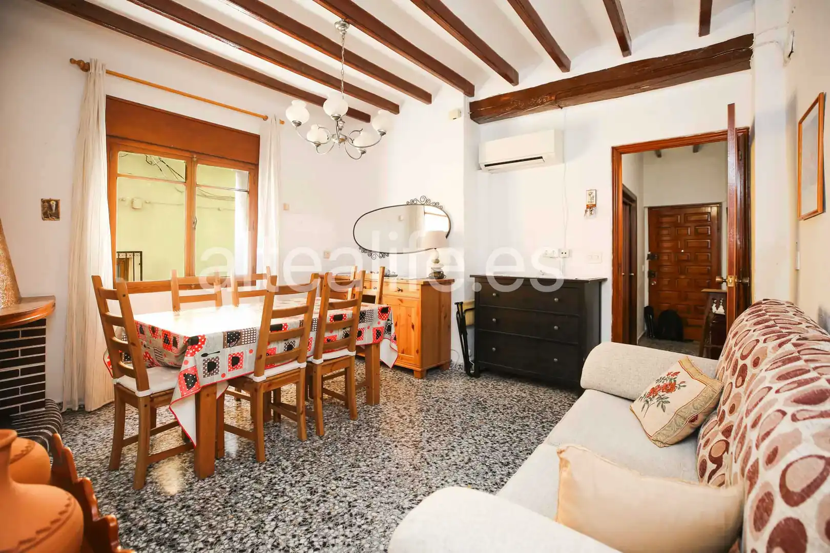 Sala de estar de Casa adosada en venta en Polop con Aire acondicionado, Trastero y Balcón