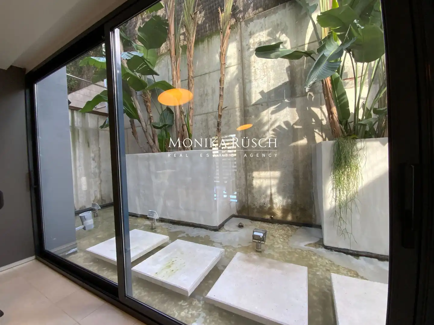 Terrassa de Casa o xalet en venda en Sant Cugat del Vallès amb Aire condicionat, Calefacció i Jardí privat