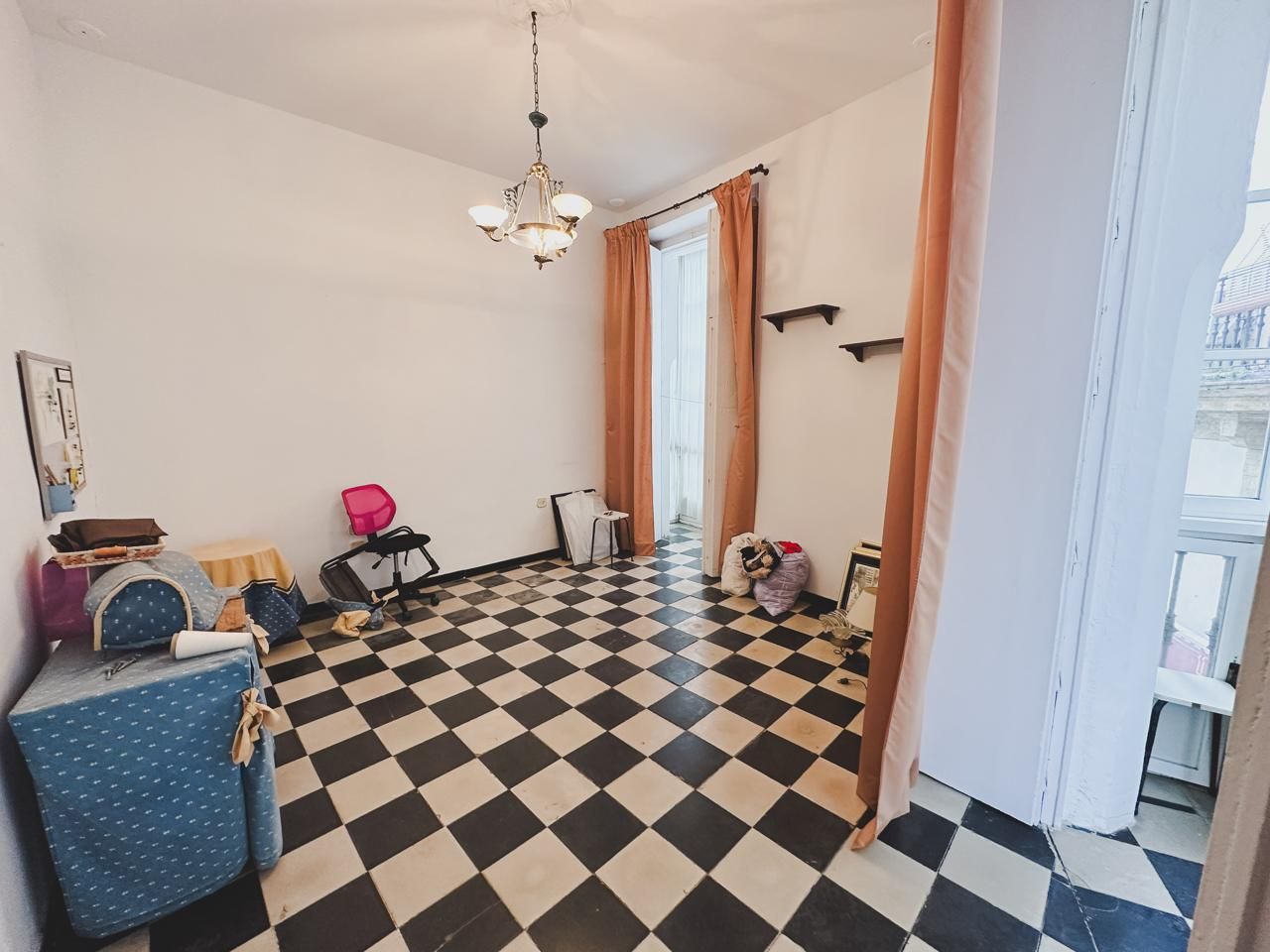 Flat for sale in  Cádiz Capital
