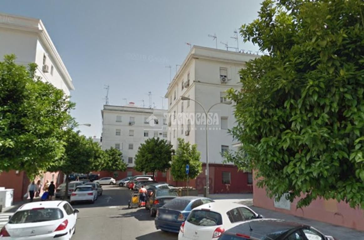 Vista exterior de Pis en venda en  Sevilla Capital