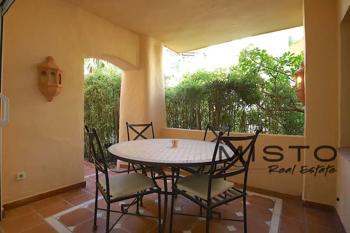 Terraza de Piso en venta en Marbella con Aire acondicionado, Terraza y Piscina
