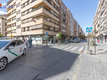 Local comercial en venda a Calle Calle Mulhacén, 8