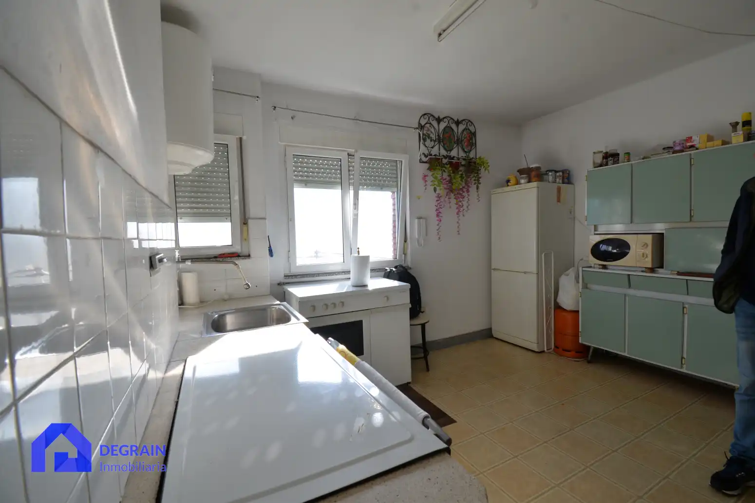 Cocina de Piso en venta en Oviedo  con Terraza