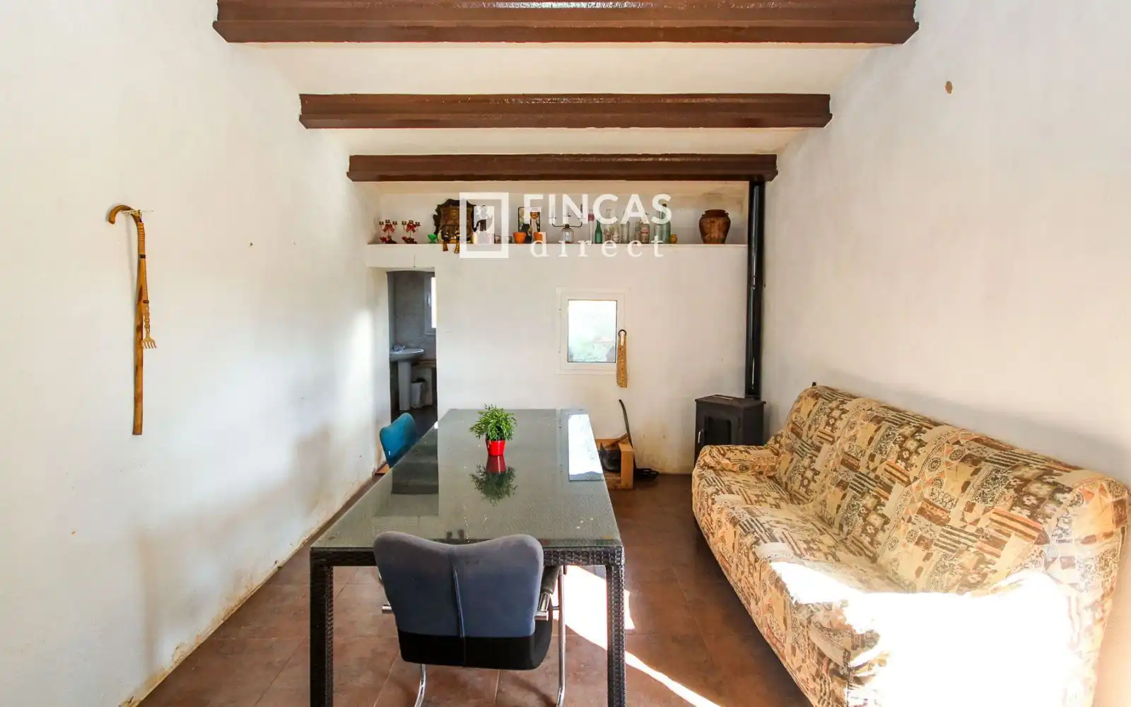 Sala d'estar de Finca rústica en venda en Camarles amb Terrassa i Moblat
