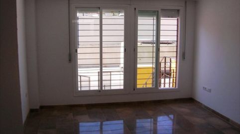 Foto 5 de Casa adosada en venta en El Valle, Lucena