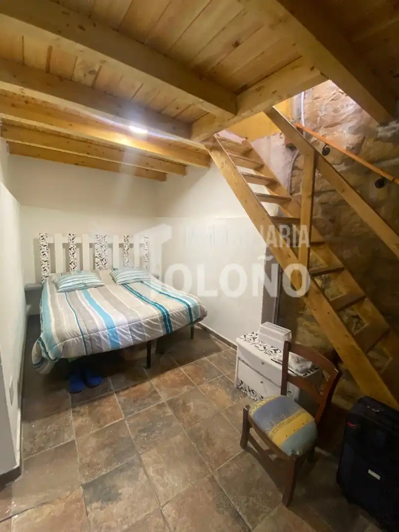 Country house zum Verkauf in Rodezno mit Terrasse, Abstellraum und Möbliert