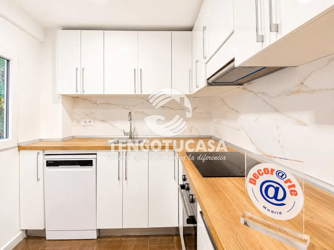 Kitchen of Flat for sale in Madrid  with Air Conditioner, Heating and Terrace