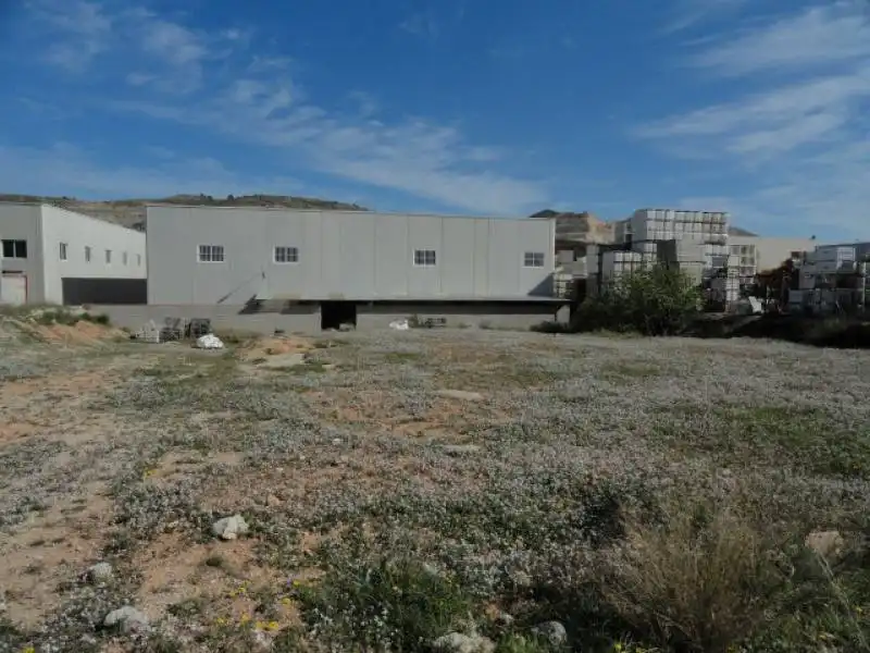 Terreno industrial en venta en Hondón de las Nieves / El Fondó de les Neus, imagen 2