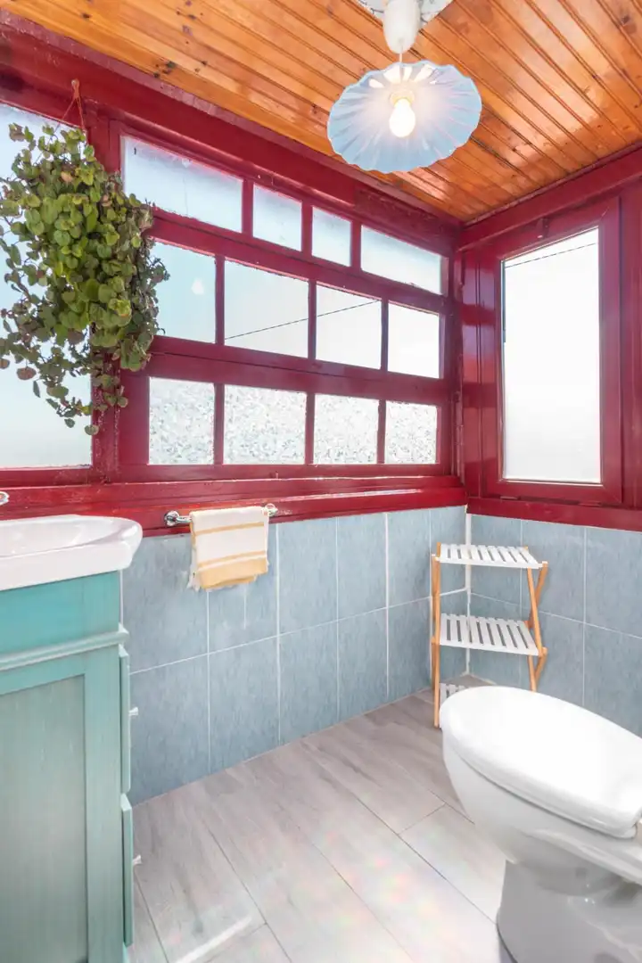 Baño de Casa o chalet en venta en Cudillero con Calefacción, Jardín privado y Terraza