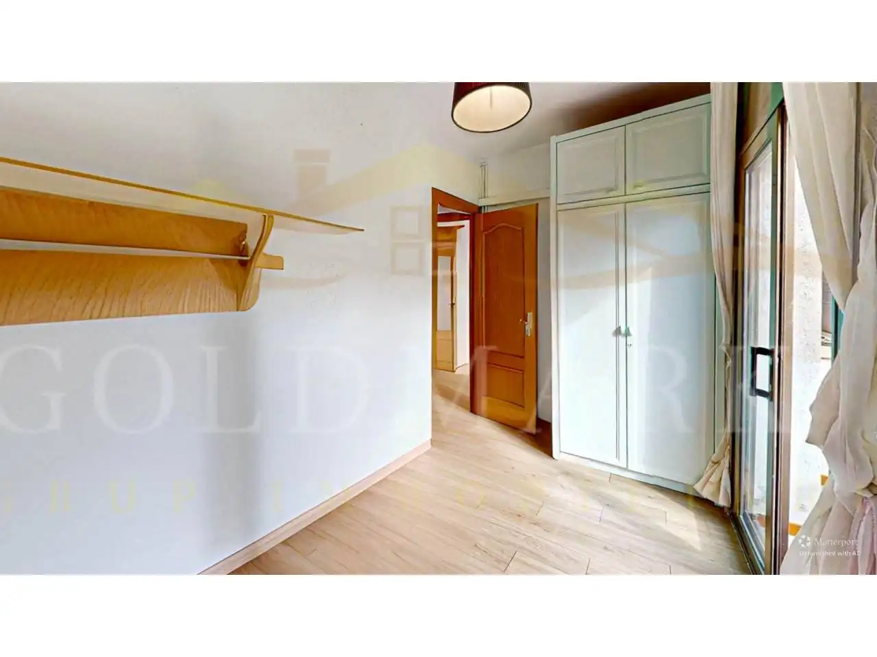 Habitación de Casa o chalet en venta en Corbera de Llobregat con Aire acondicionado, Calefacción y Jardín privado