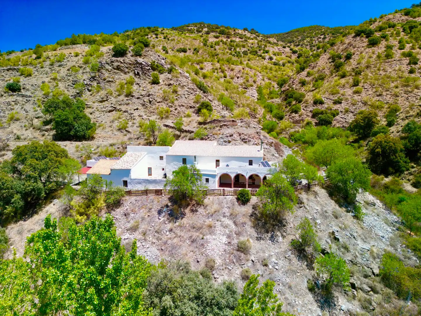 Vista exterior de Finca rústica en venda en Sierro amb Aire condicionat, Calefacció i Jardí privat
