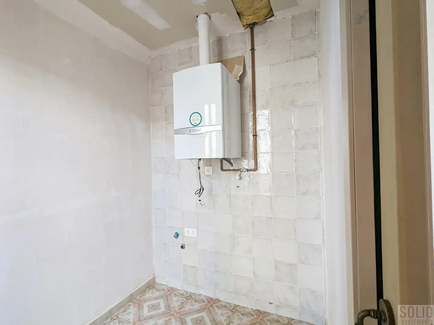 Bathroom of Houses for sale in Godella  with Heating, Terrace and Balcony