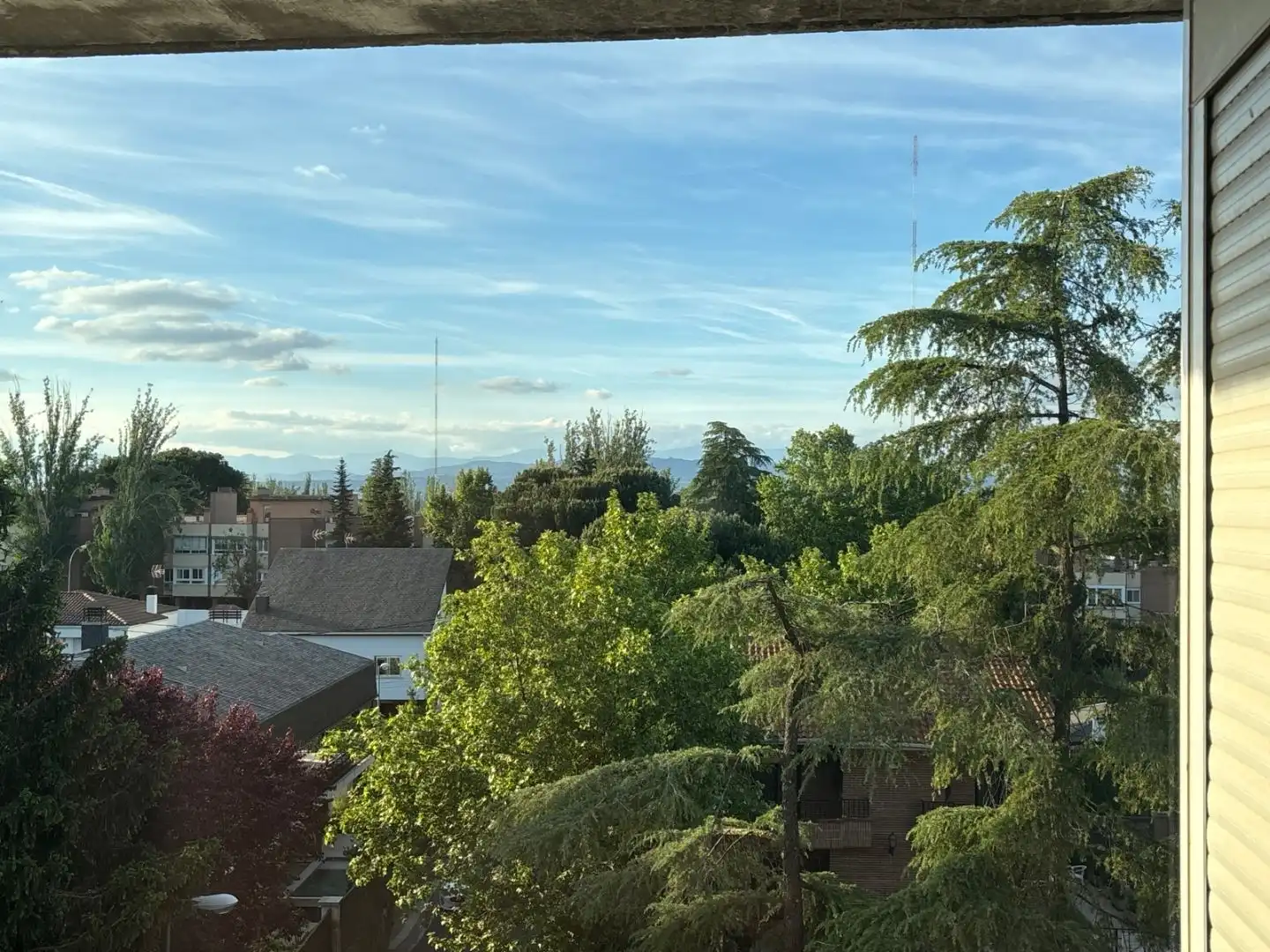 Vista exterior de Piso en venta en Majadahonda con Aire acondicionado, Calefacción y Horno