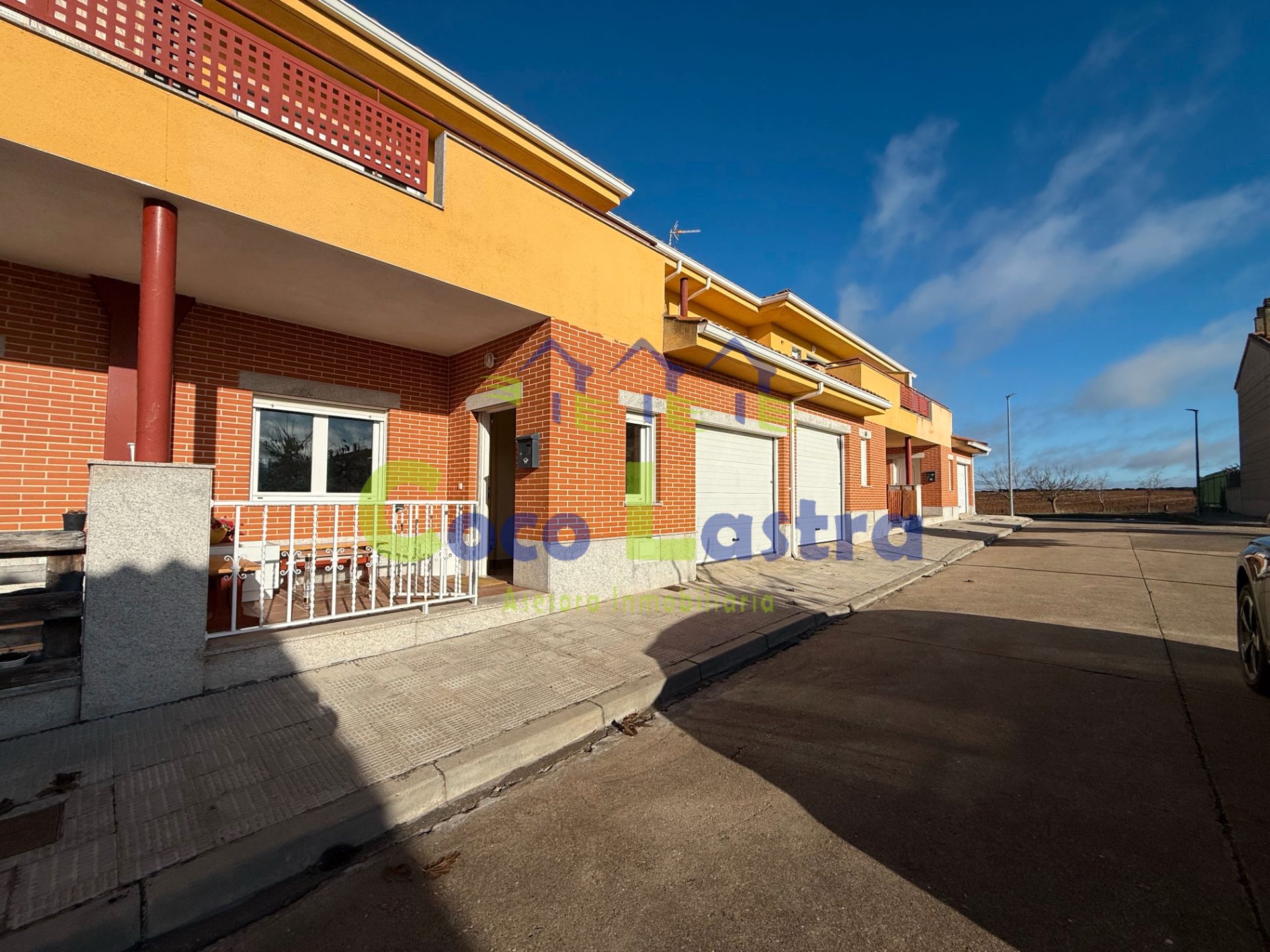 Exterior view of Single-family semi-detached to rent in Galindo y Perahuy  with Heating, Private garden and Terrace