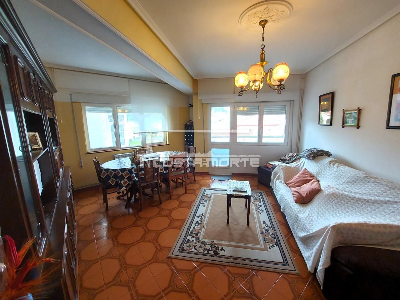 Living room of Flat for sale in Cee  with Heating, Storage room and Furnished
