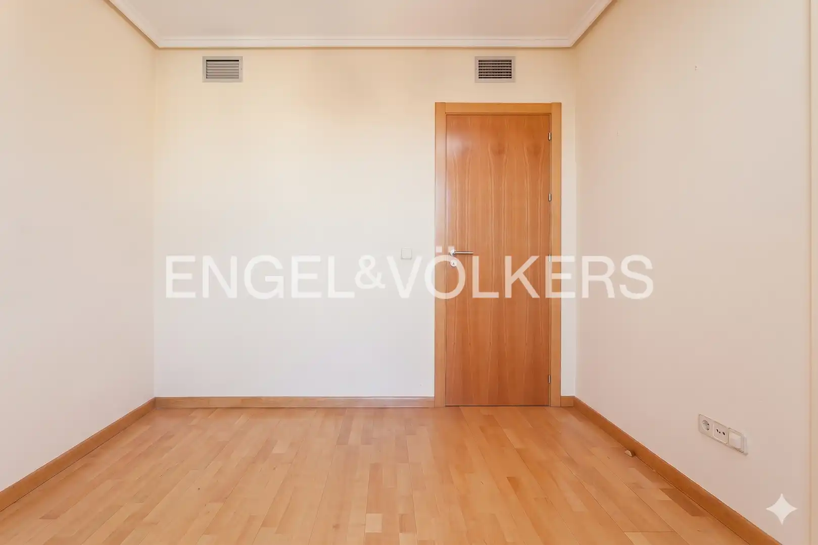 Àtic de lloguer en Madrid amb Aire condicionat, Calefacció i Parquet