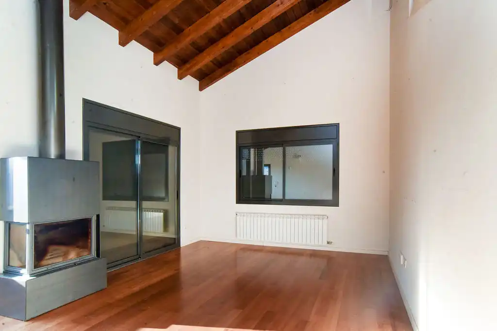 Sala d'estar de Casa o xalet en venda en Nord-Oest - Can Noguera