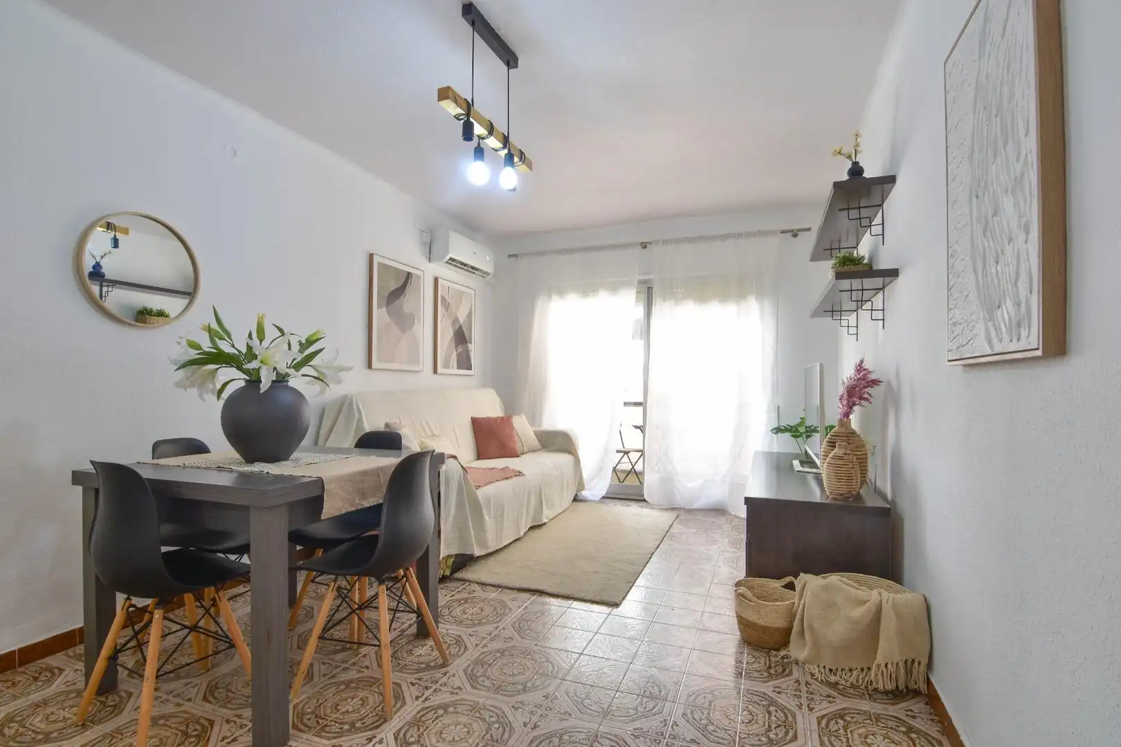 Wohnzimmer von Wohnung zum Verkauf in Alboraya mit Klimaanlage, Abstellraum und Balkon