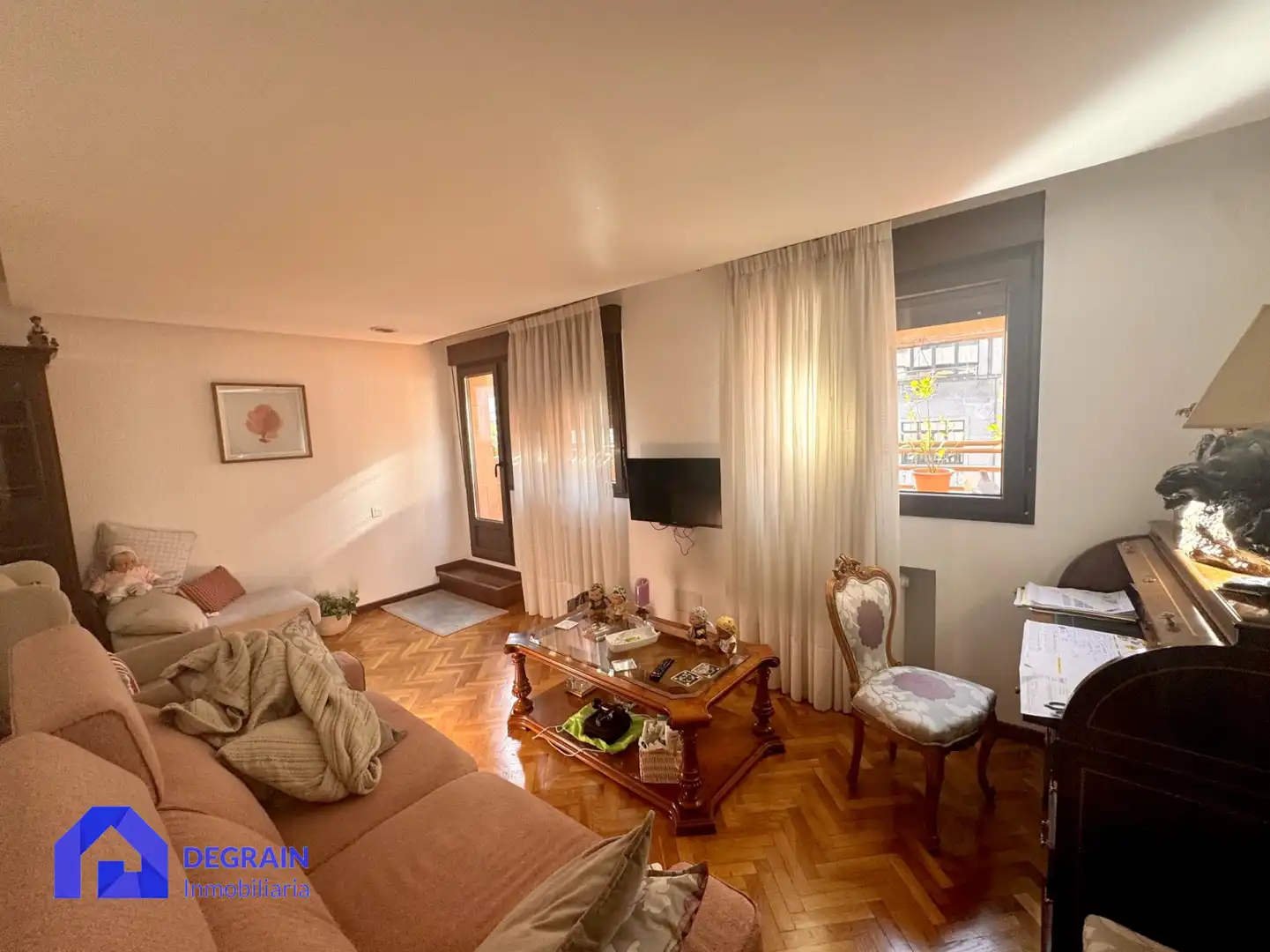 Living room of Flat for sale in Oviedo   with Heating and Terrace
