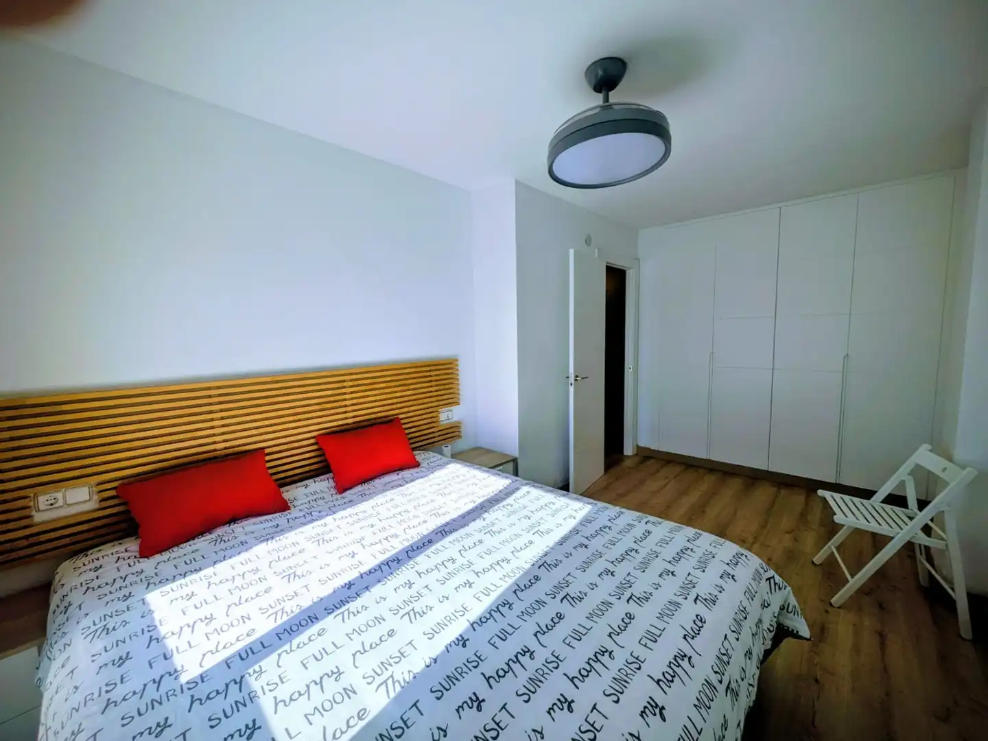 Bedroom of Detached homes for sale in Málaga  with Air Conditioner, Terrace and Community pool