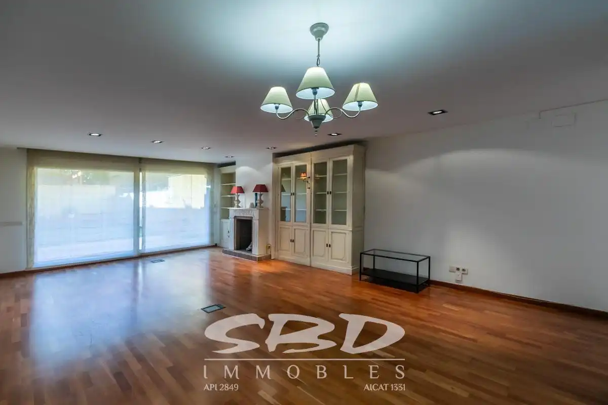 House with balcony to rent in Centre - Sant Oleguer, imagen 12