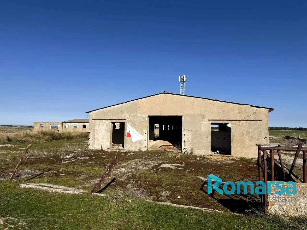 Exterior view of Land for sale in Papatrigo