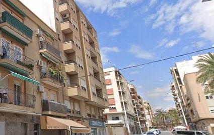 Foto 3 de Piso en venta en  Jose Bernad Amoros, Carrús Oeste, Elche / Elx