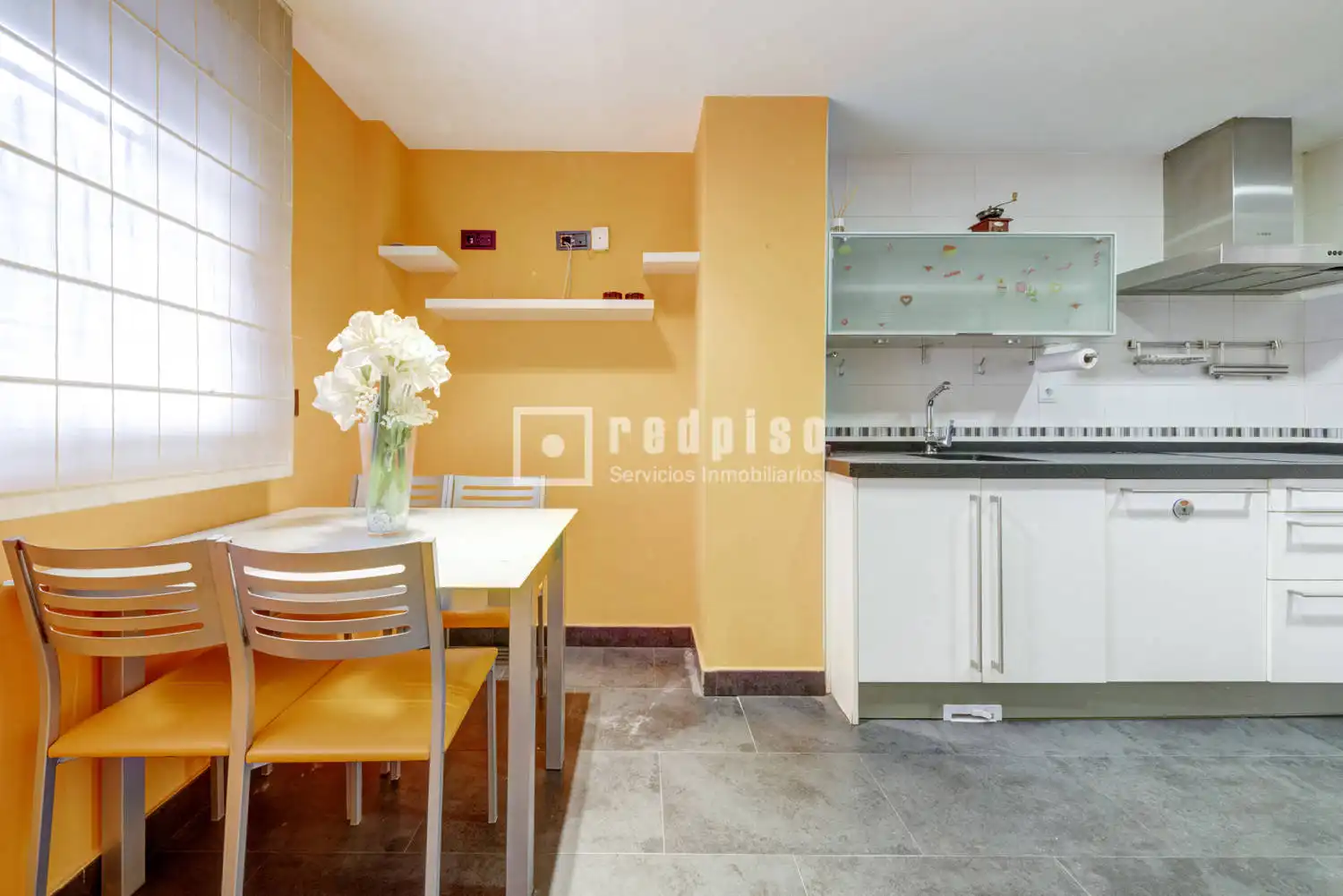 Kitchen of Houses for sale in Pozuelo de Alarcón  with Air Conditioner, Heating and Private garden